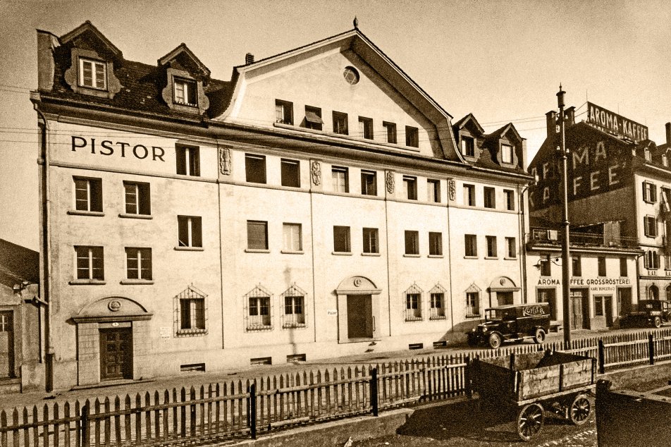 Im Jahr 1925 eröffnet Pistor das neue Waren- und Lagergebäude beim Bahnhof Luzern.